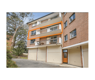 Light-Filled Renovated Apartment Close to Shops, Transport & Amenities - Photo 6