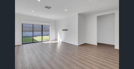 Modern 4 Bedroom Family Home - Photo 2