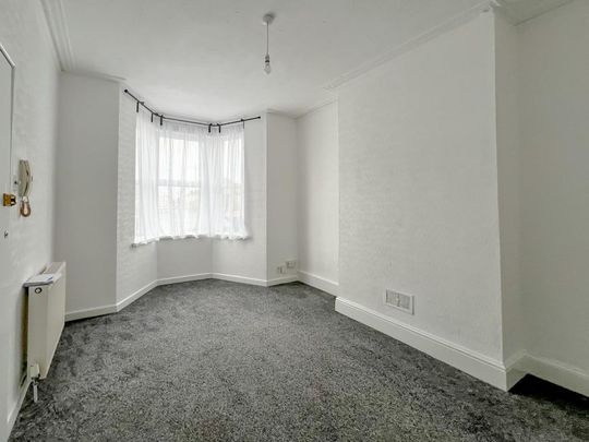 1 bedroom property to rent - Photo 1