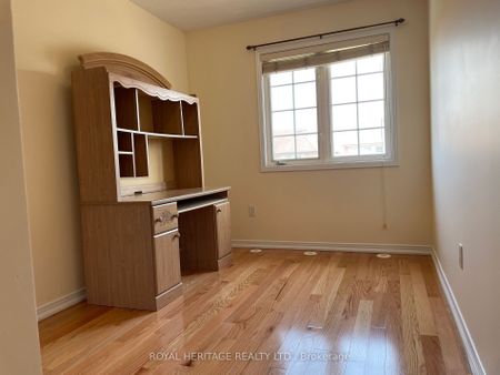 For Lease - 16 Pilkington Drive, Toronto, Ontario - Photo 4