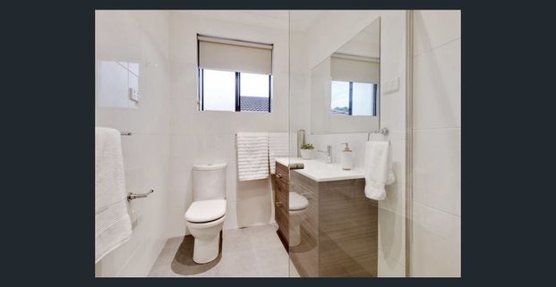 Perfectly Positioned, Secure and Spacious. - Photo 1