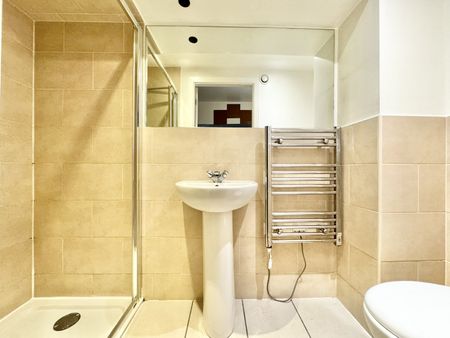 1 Bed unfurnished Apartment - Photo 5