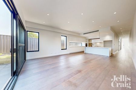 10A Malcolm Street, Mckinnon - Photo 3