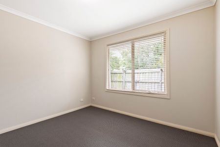 4/10 Kelsby Street, Reservoir VIC 3073 - Villa For Rent | Domain - Photo 3