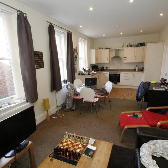 2 bedroom apartment to rent - Photo 1