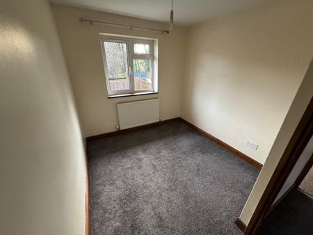 3 bed terraced house to rent in Telford Avenue, Stevenage, SG2 - Photo 4