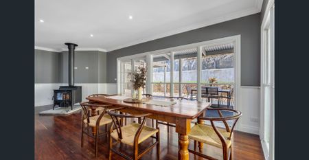 Space for Everyone: Family Home with Three Living Zones - Photo 5