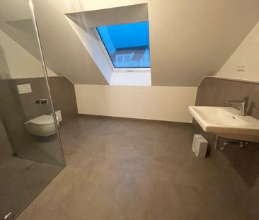 Schöne 2,5-Zimmer-Wohnung mit Balkon, EBK in Herrenberg-Haslach - Photo 6