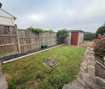 3 bedroom terraced house to rent - Photo 4