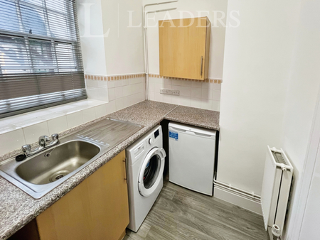 1 bedroom apartment to rent Richmond House, 19 Marlborough Street, SN7 - Photo 5