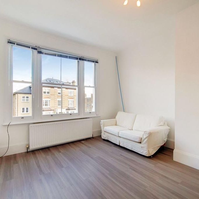 1 bedroom flat to rent - Photo 1