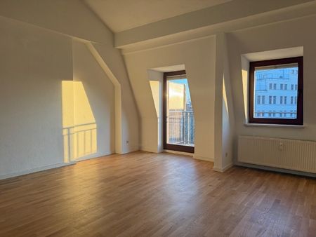 Individuelle Maisonettewohnung mit Balkon und offener Galerie in der Altstadt - Photo 3