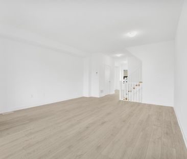 For Lease - 4902 Valera Road, Burlington, Ontario - Photo 5