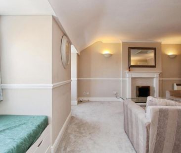 A brilliant property located within a short walk to both Clifton Vi... - Photo 2