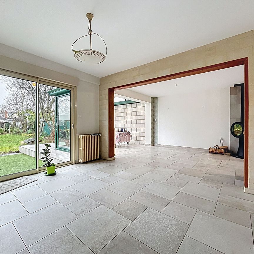 Location maison 5 pièces, 110.71m², Bécon-les-Granits - Photo 1