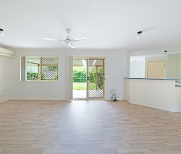 Spacious Family Home with Study in Sought-After Pine Estate! - Photo 1