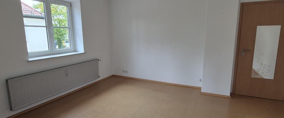 2 Zimmer-Wohnung mit Wintergarten ideal für WG/Pärchen, für 2 Jahre zu vermieten, verkehrsgünstig - Foto 1