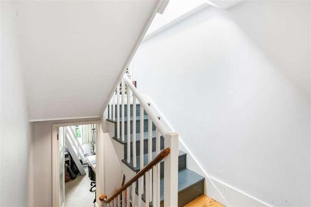 Tavistock Terrace, London, N19 - Photo 1