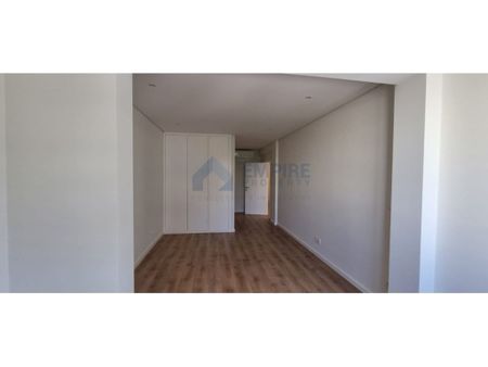 3 room luxury Flat for rent in Cascais e Estoril, Cascais, Lisbon - Photo 4