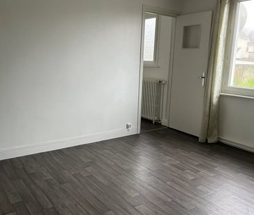 Location Appartement 2 pièces 44m² LE PORTEL 62480 - Photo 5