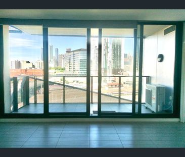 810/673 La Trobe Street, Docklands, Vic 3008 - Photo 5