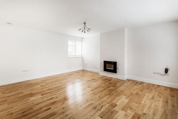 2 bedroom property to rent - Photo 1