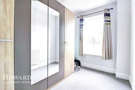 3 bedroom terraced house to rent - Photo 5