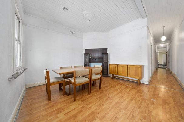 Central Art Deco Living - Photo 1