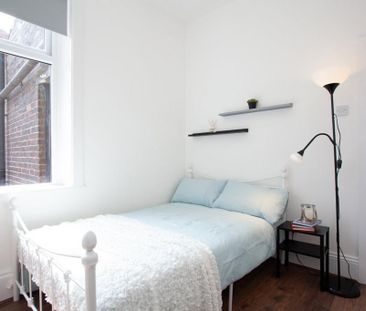 4 bedroom house share to rent - Photo 1