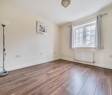 3 bedroom semi-detached house to rent - Photo 5