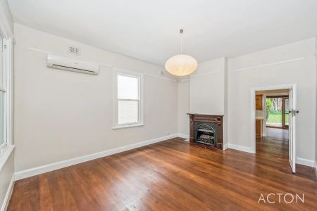 COSY COTTAGE DELIGHT - Photo 3