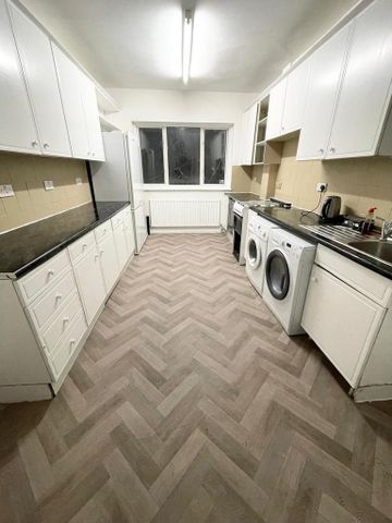 4 bedroom house share to rent - Photo 2