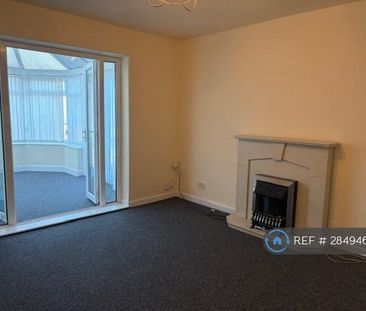 3 bedroom semi-detached house to rent - Photo 1