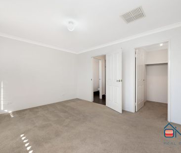 PIARA WATERS - 4x2 - LARGE FAMILY HOME - Photo 6