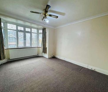 Westrow Drive, Barking, IG11 - Photo 3