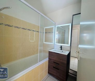 Location Appartement 3 pièces 52m² CARPENTRAS 84200 - Photo 4