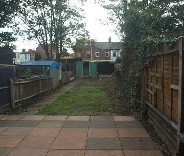 Wealdstone, HA3 - Photo 2