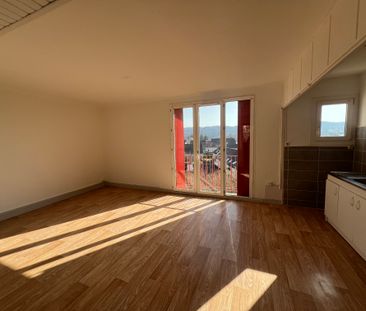 Location - Appartement T4 - 70 m² - Bavans - Photo 2