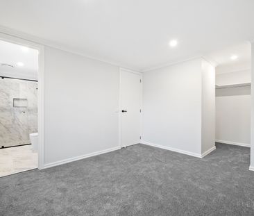 13B Kalinda Rd, Croydon VIC 3136 - House For Rent | Domain - Photo 4