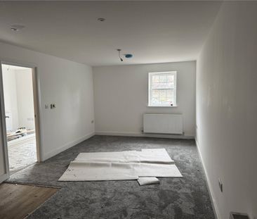 Holborn Place, Bulwell, Nottingham, Nottinghamshire, NG6 - Photo 1