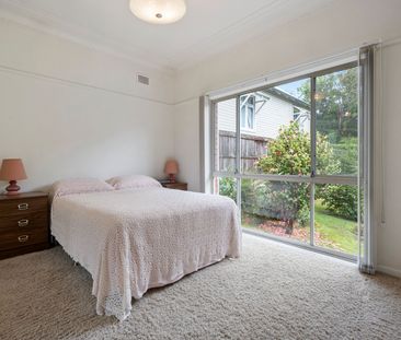Original, Well-Kept Home in Wonderful Location! - Photo 3