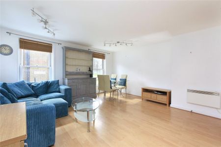 2 bedroom flat to rent - Photo 2