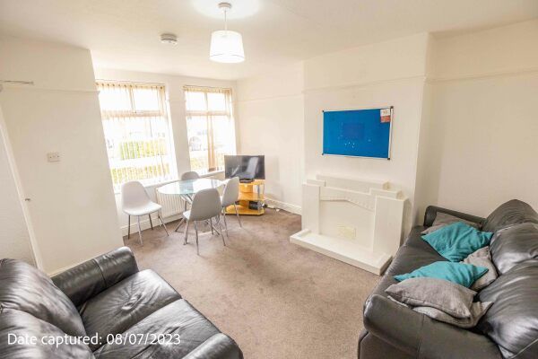 32 Temple Avenue - Photo 1