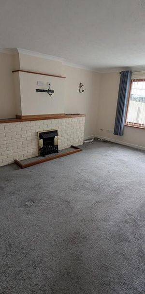 4 bedroom detached house to rent - Photo 1