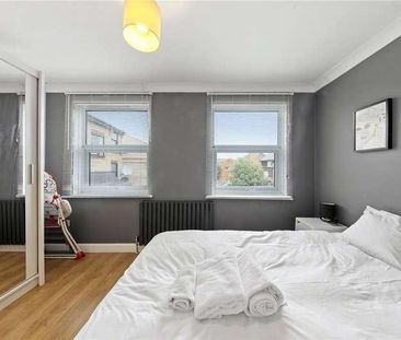 Edmeston Close, London, E9 - Photo 3