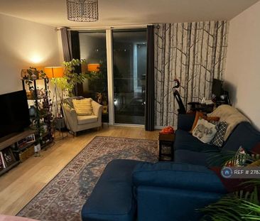 1 bedroom flat to rent - Photo 2