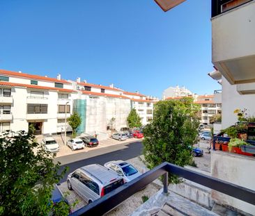 Apartamento T3 Luminoso com Garagem e Arrecadação em Cascais - Foto 6