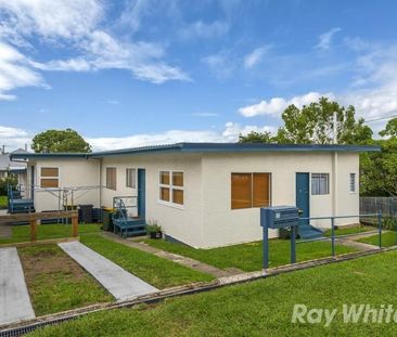 Spacious unit in great location! - Photo 6