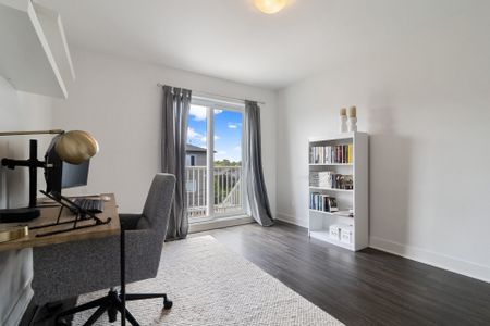 786 Rue Valois, #301 - Photo 4