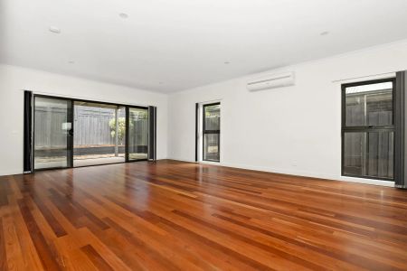 Unit 3/18 Cameron Road, Croydon. - Photo 4